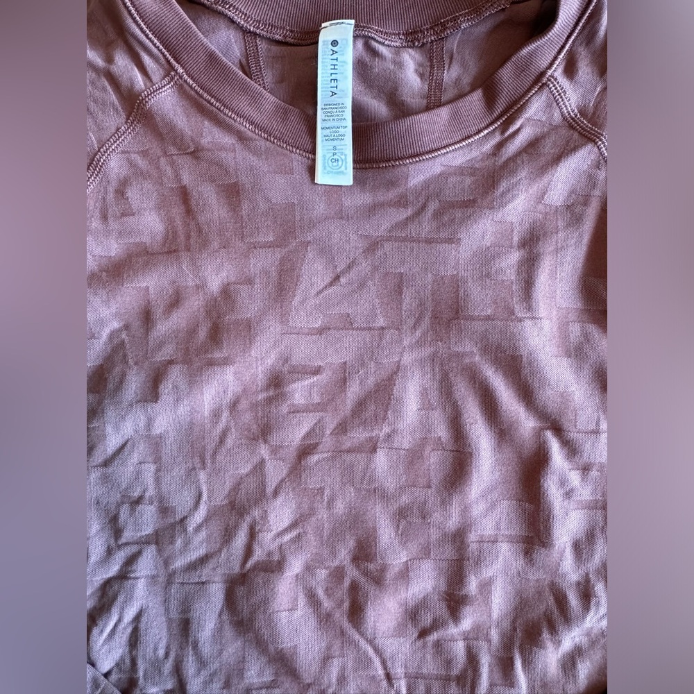 Athleta workout shirt